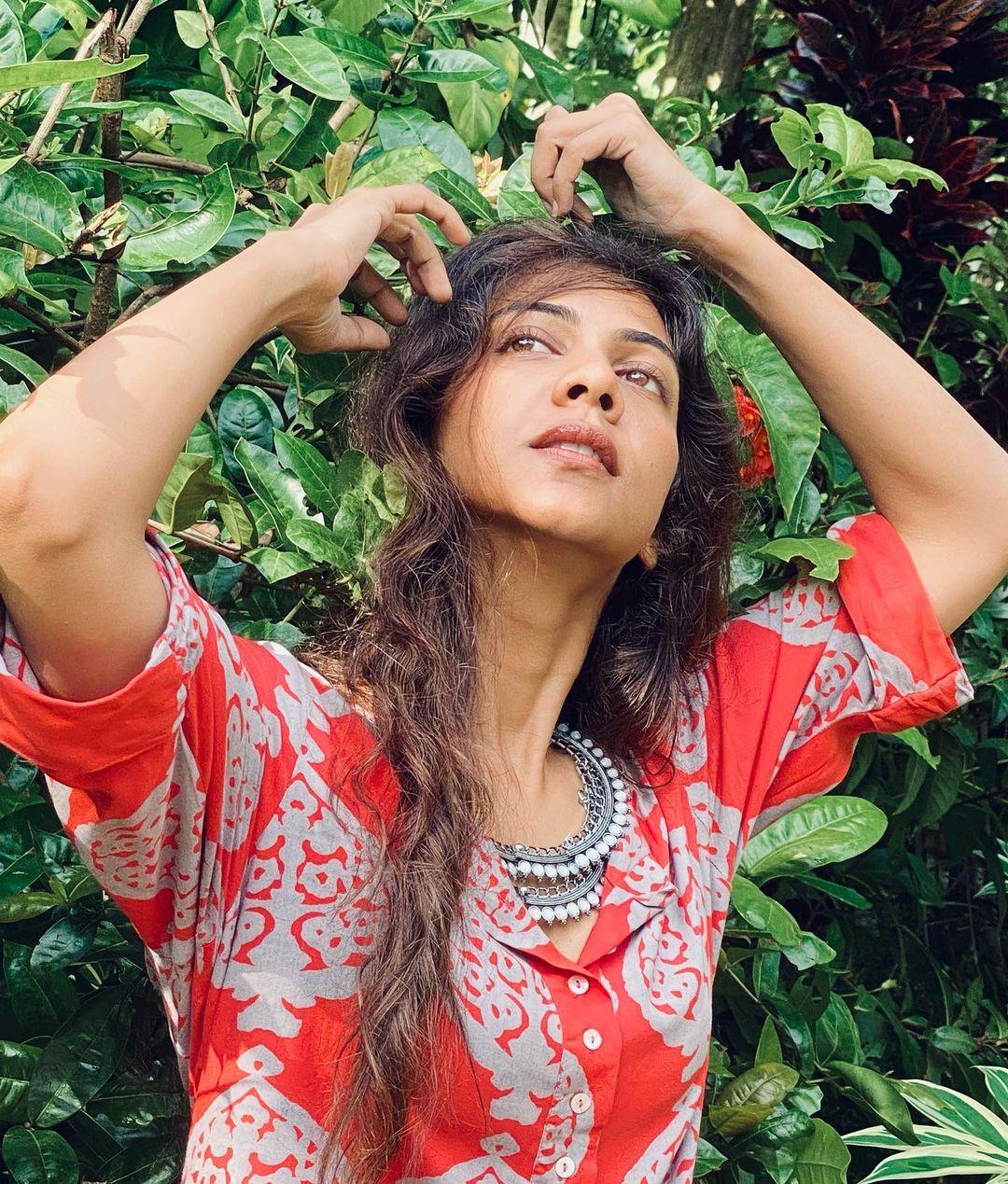 Madonna Sebastian Actress hd photo