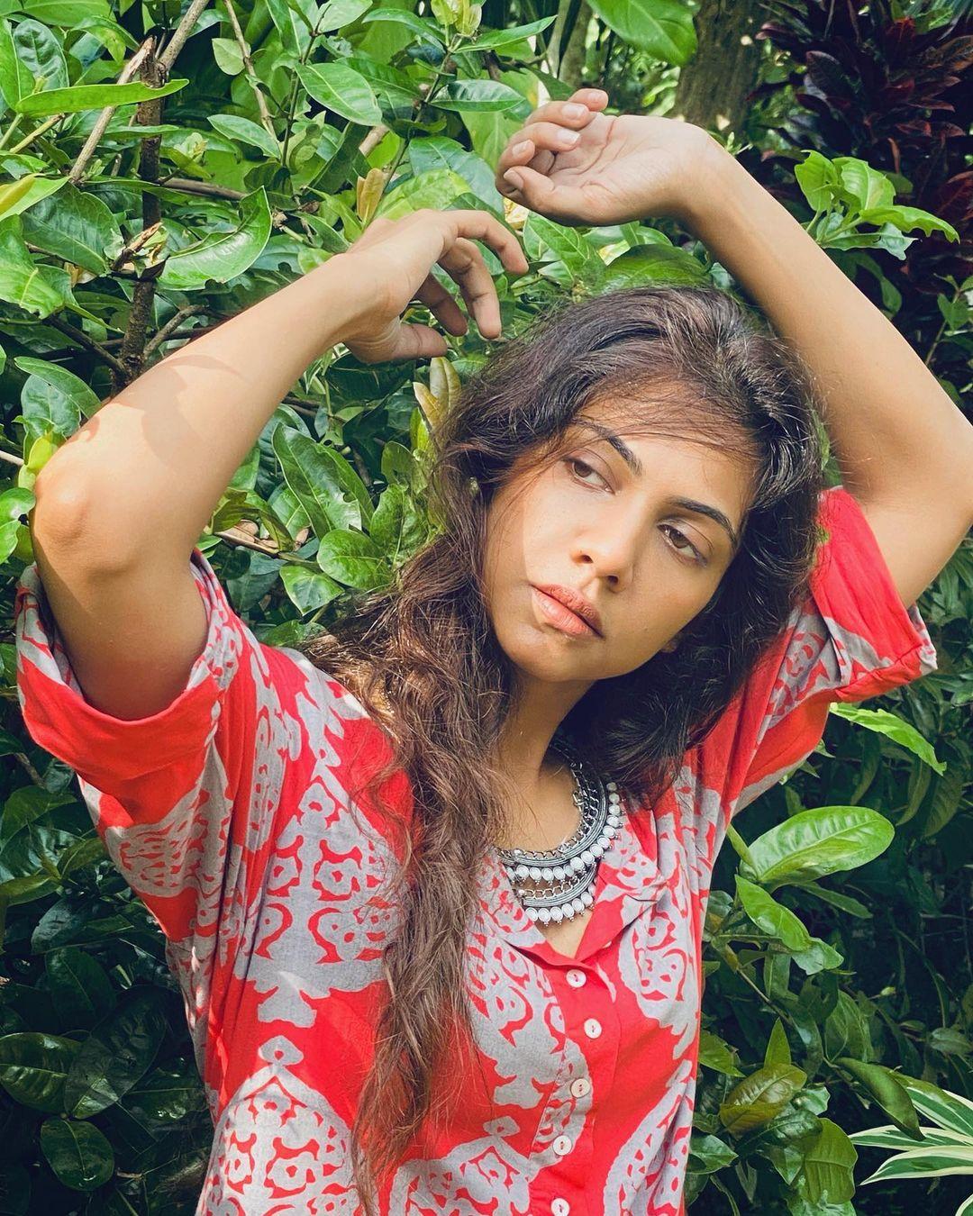 Madonna Sebastian Actress hd photo