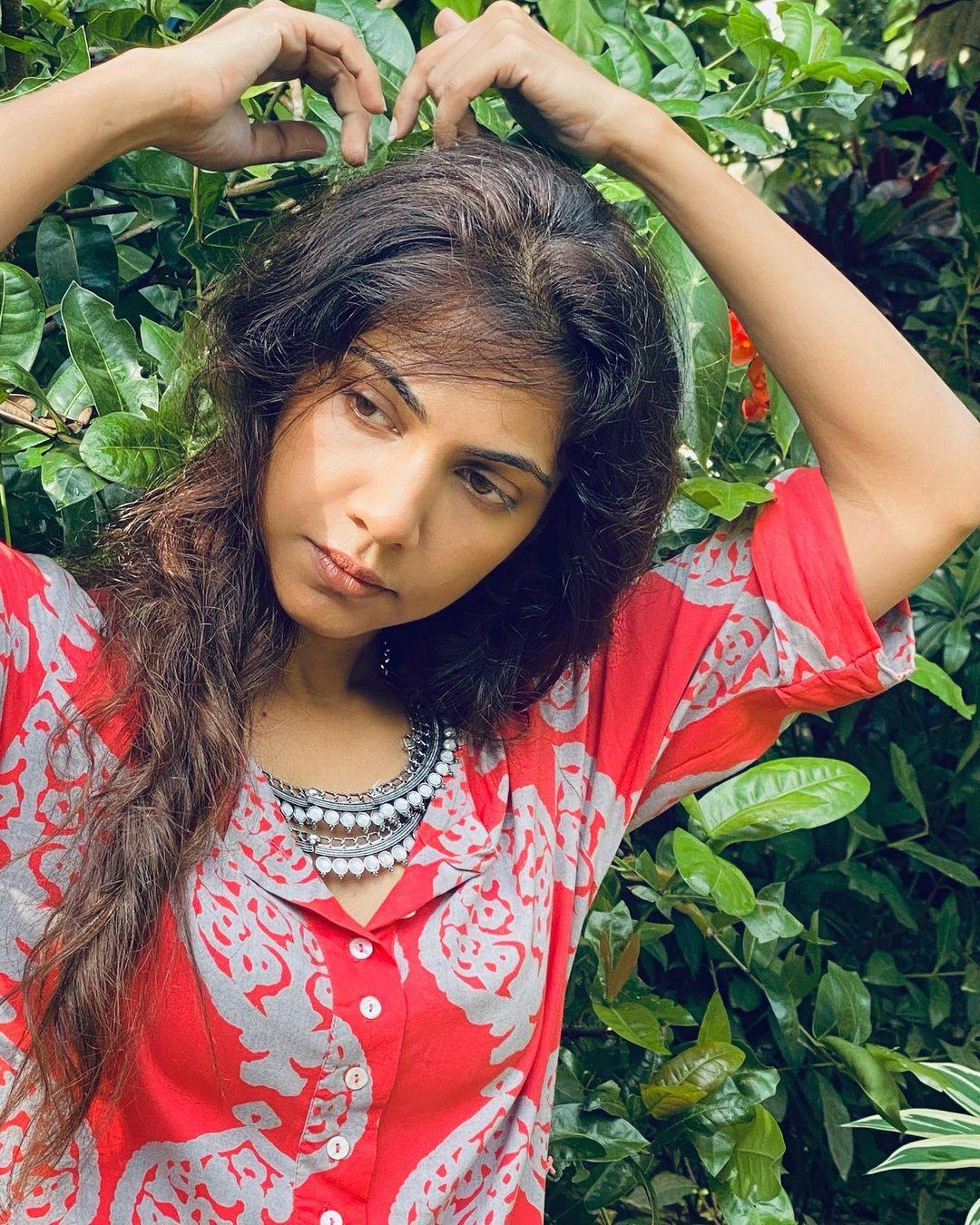 Madonna Sebastian Actress hd photo