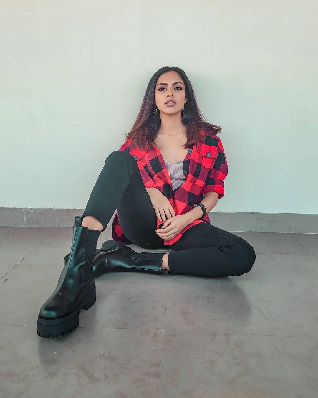 Amala Paul Actress hd photo