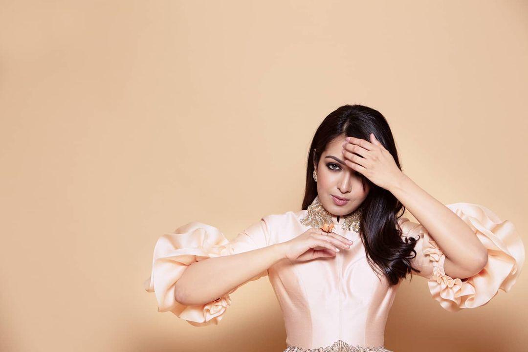 Catherine Tresa Actress hd photo
