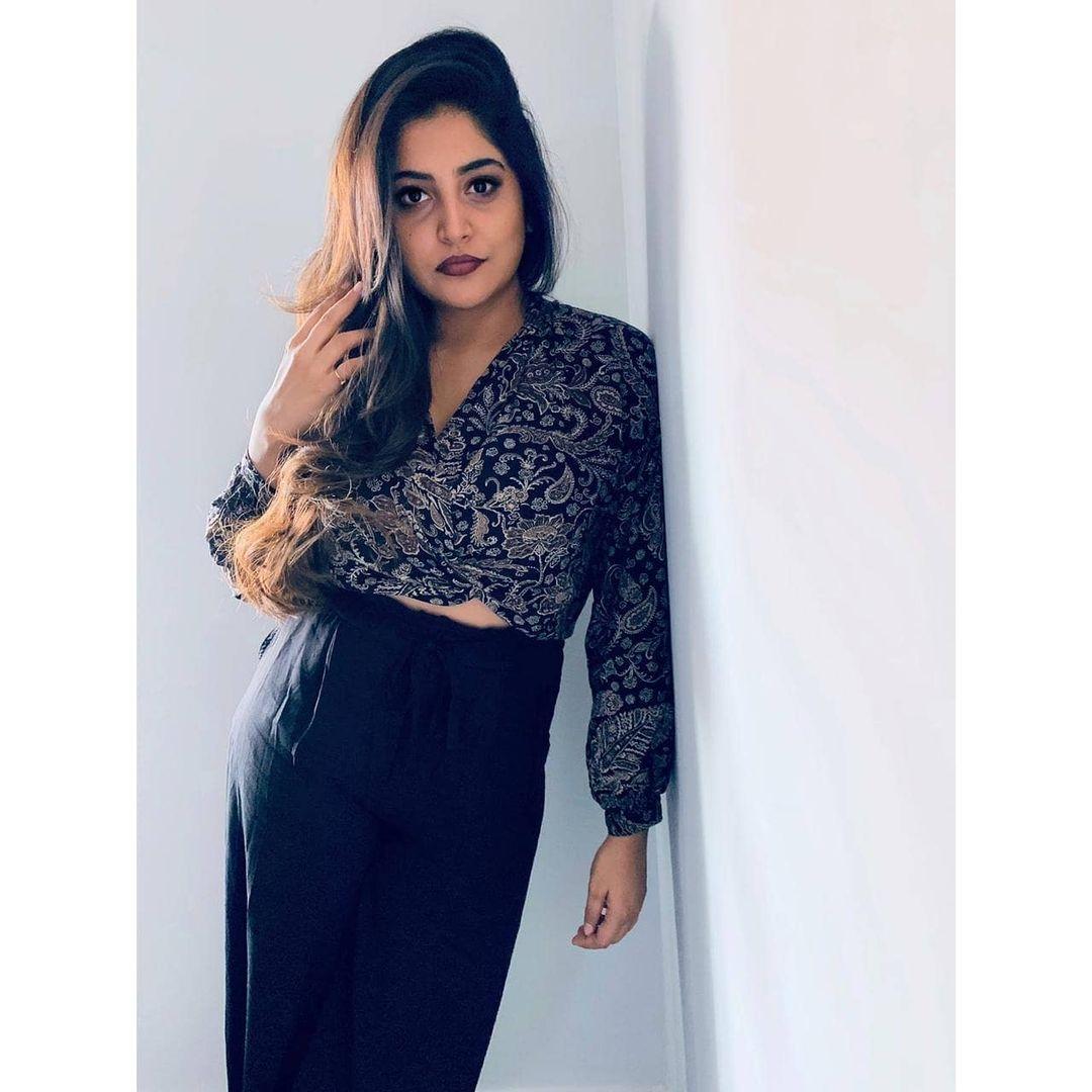 Manjima Mohan Actress hd photo