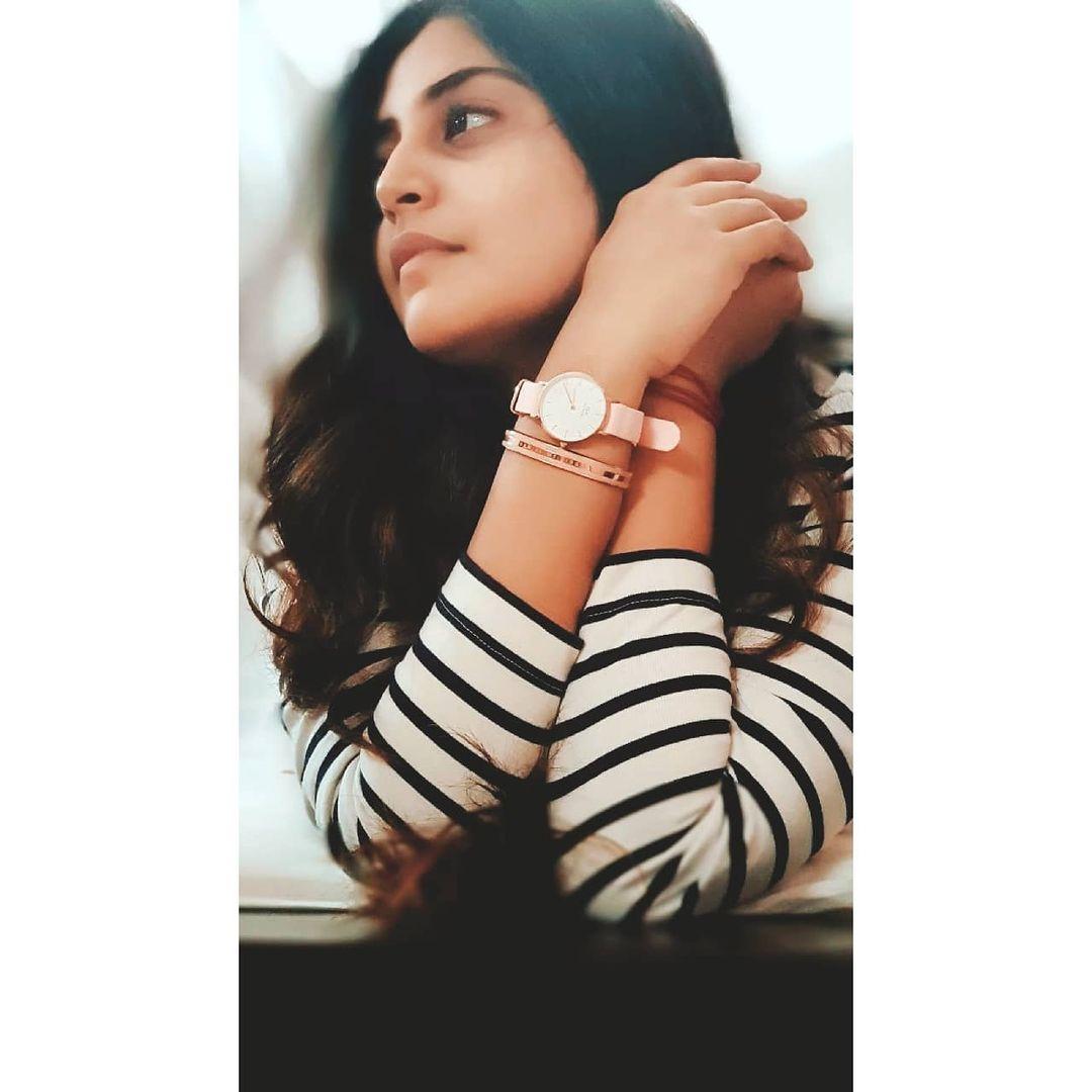 Manjima Mohan Actress hd photo