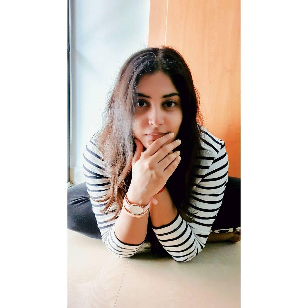 Manjima Mohan Actress hd photo