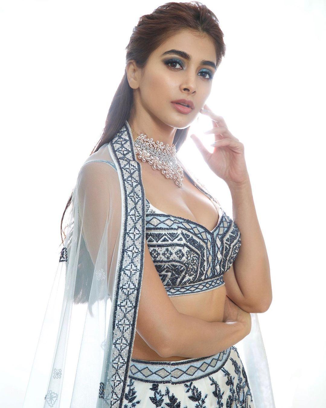 Pooja Hegde Actress hd photo