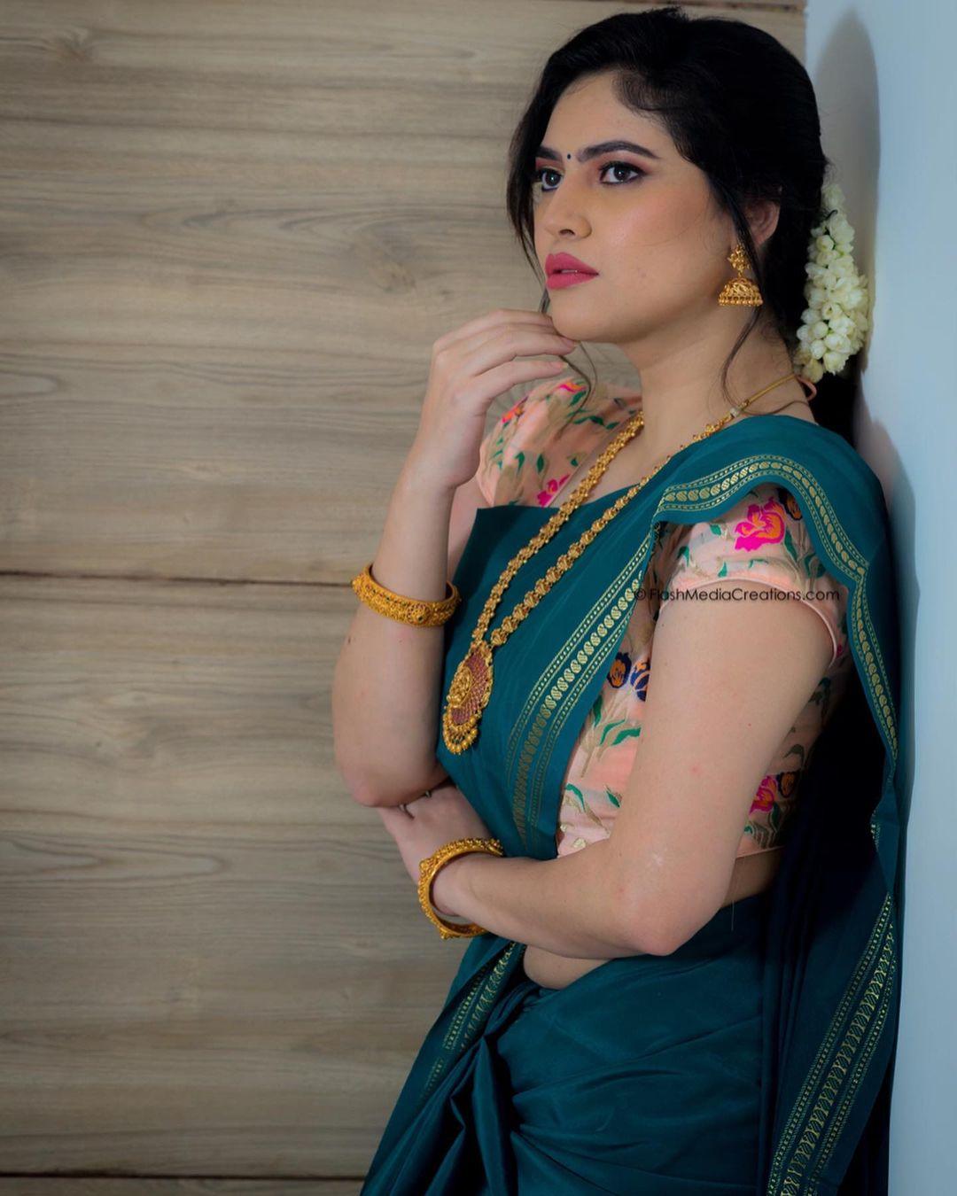 Sherin Actress hd photo