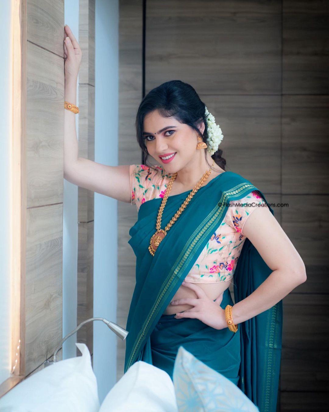 Sherin Actress hd photo