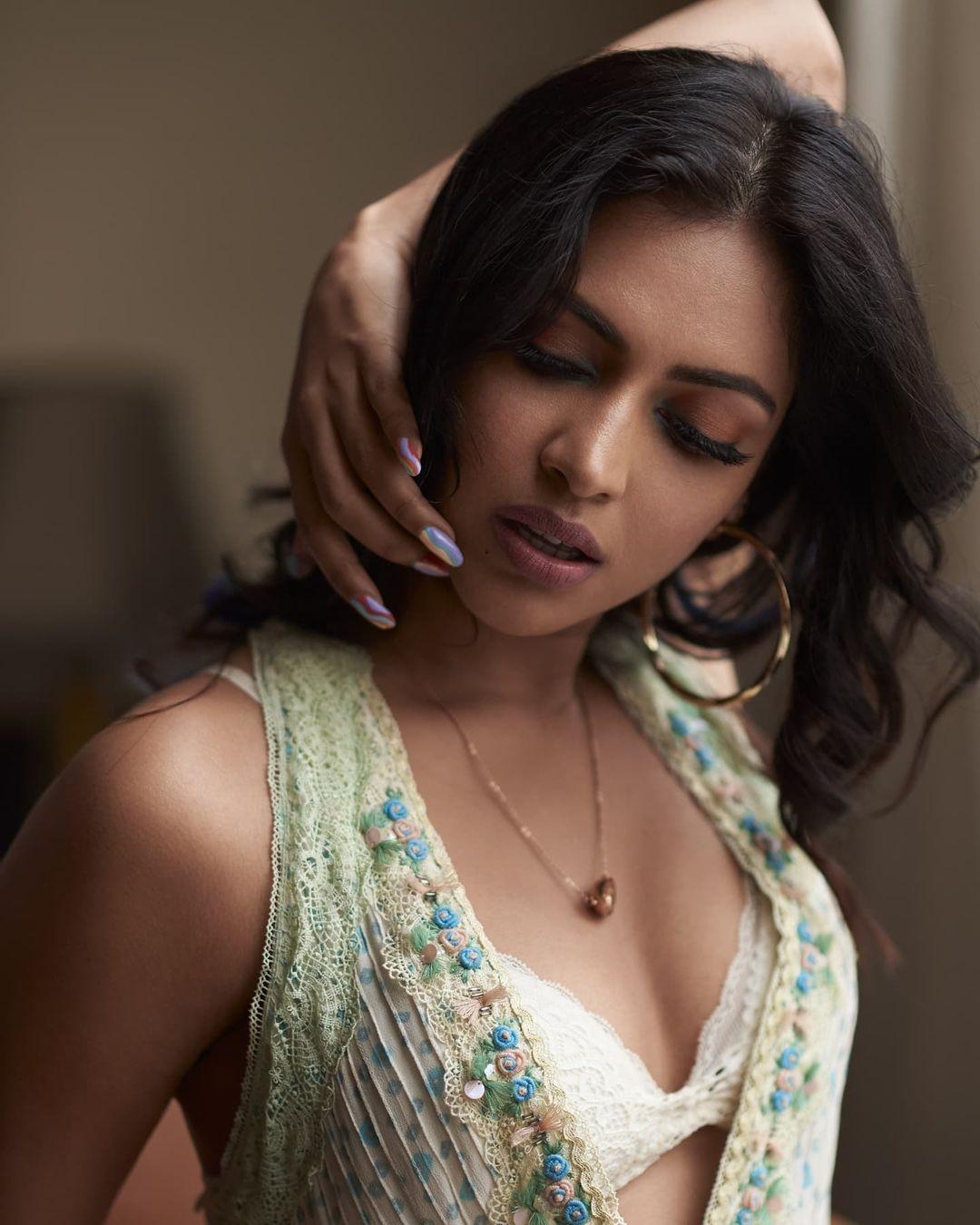Amala Paul Actress hd photo