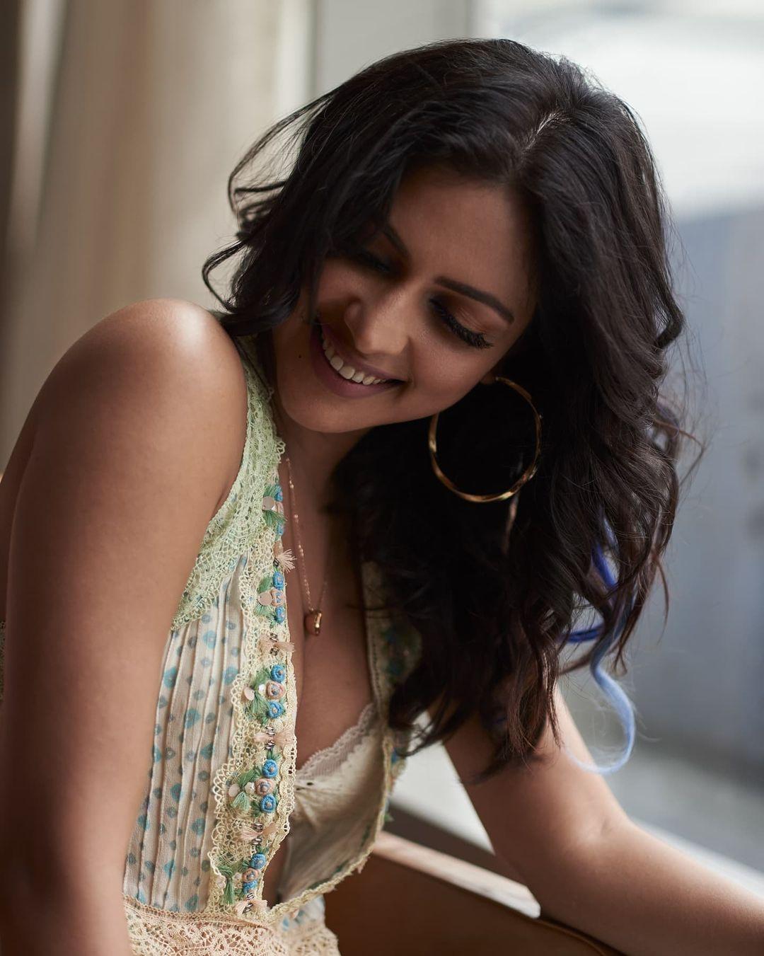 Amala Paul Actress hd photo