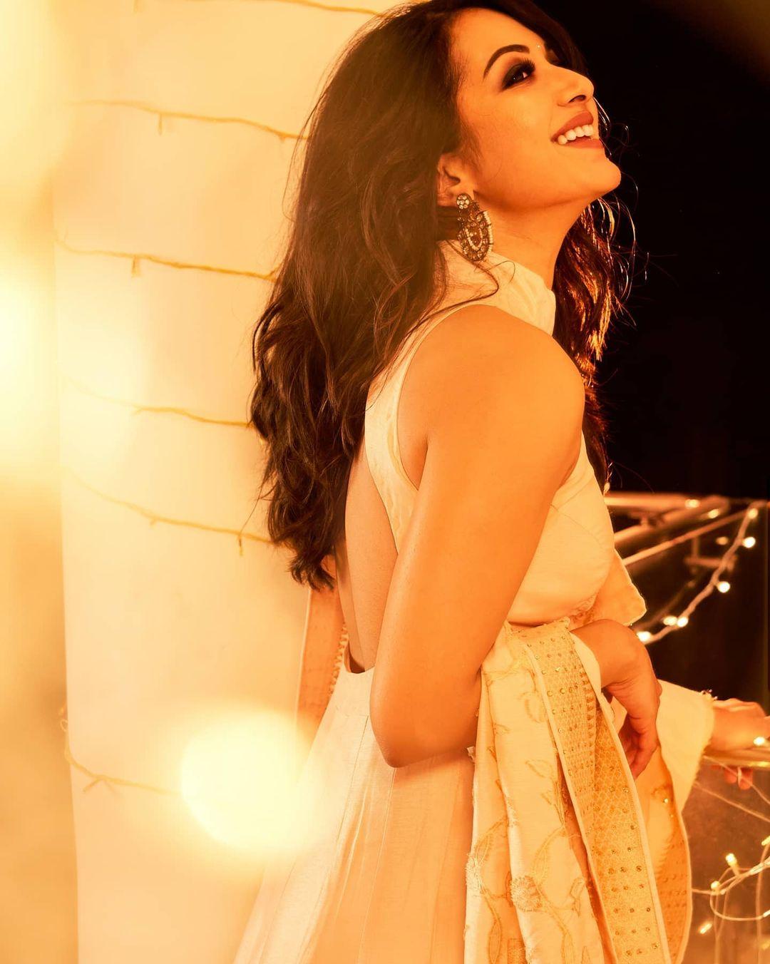 Catherine Tresa Actress hd photo