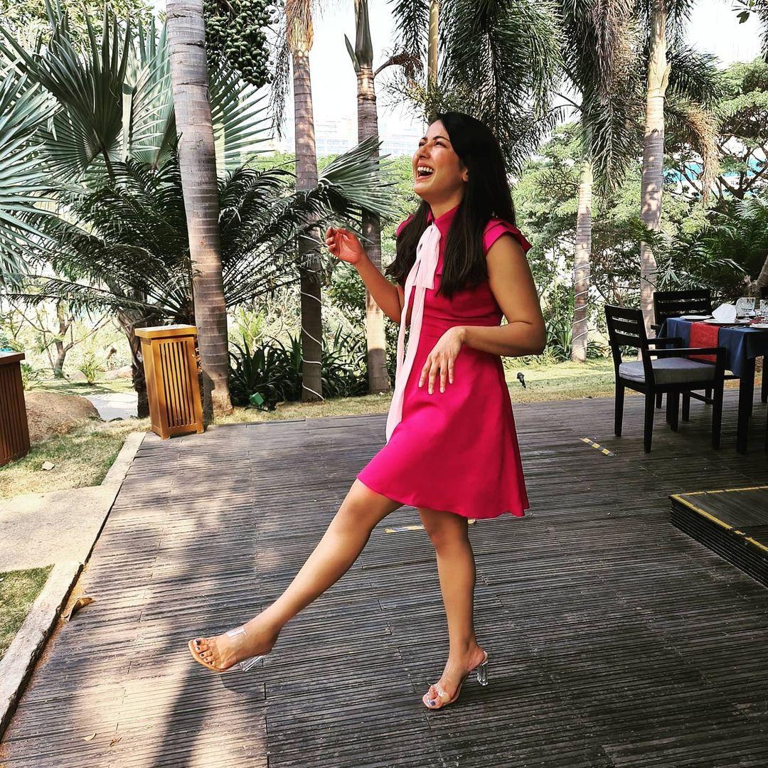 Catherine Tresa Actress hd photo