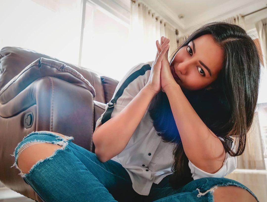 Catherine Tresa Actress hd photo