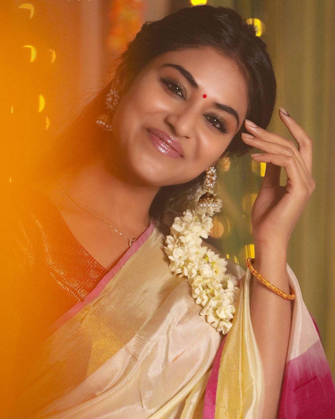 Indhuja Ravichandran Actress hd photo