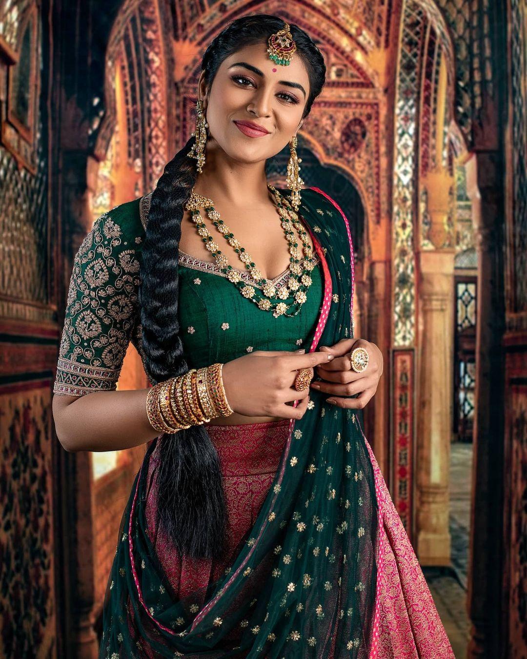 Indhuja Ravichandran Actress hd photo