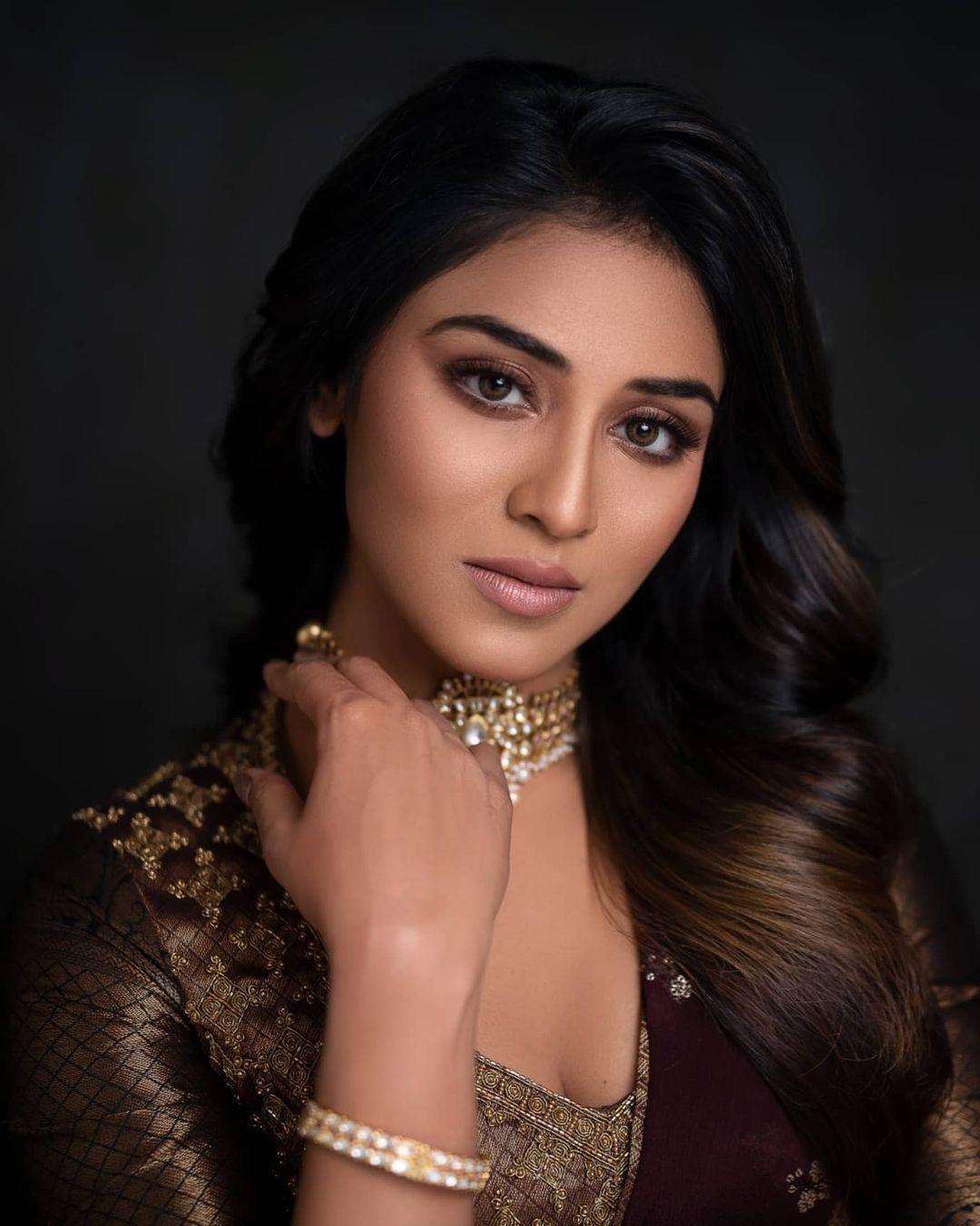Indhuja Ravichandran Actress hd photo