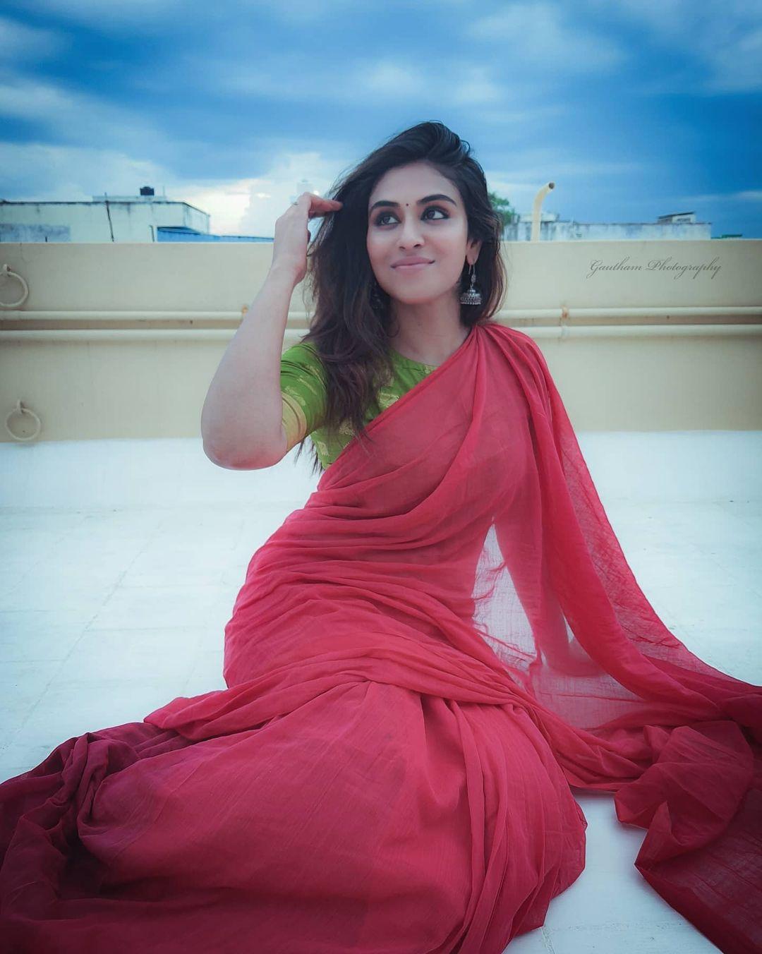 Indhuja Ravichandran Actress hd photo