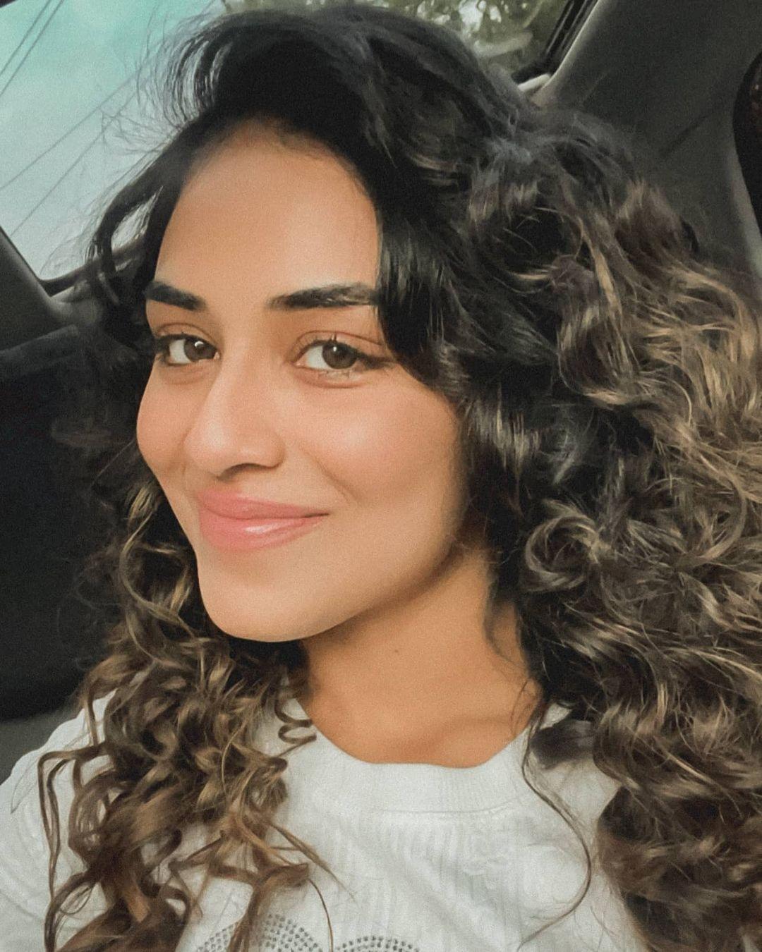 Indhuja Ravichandran Actress hd photo