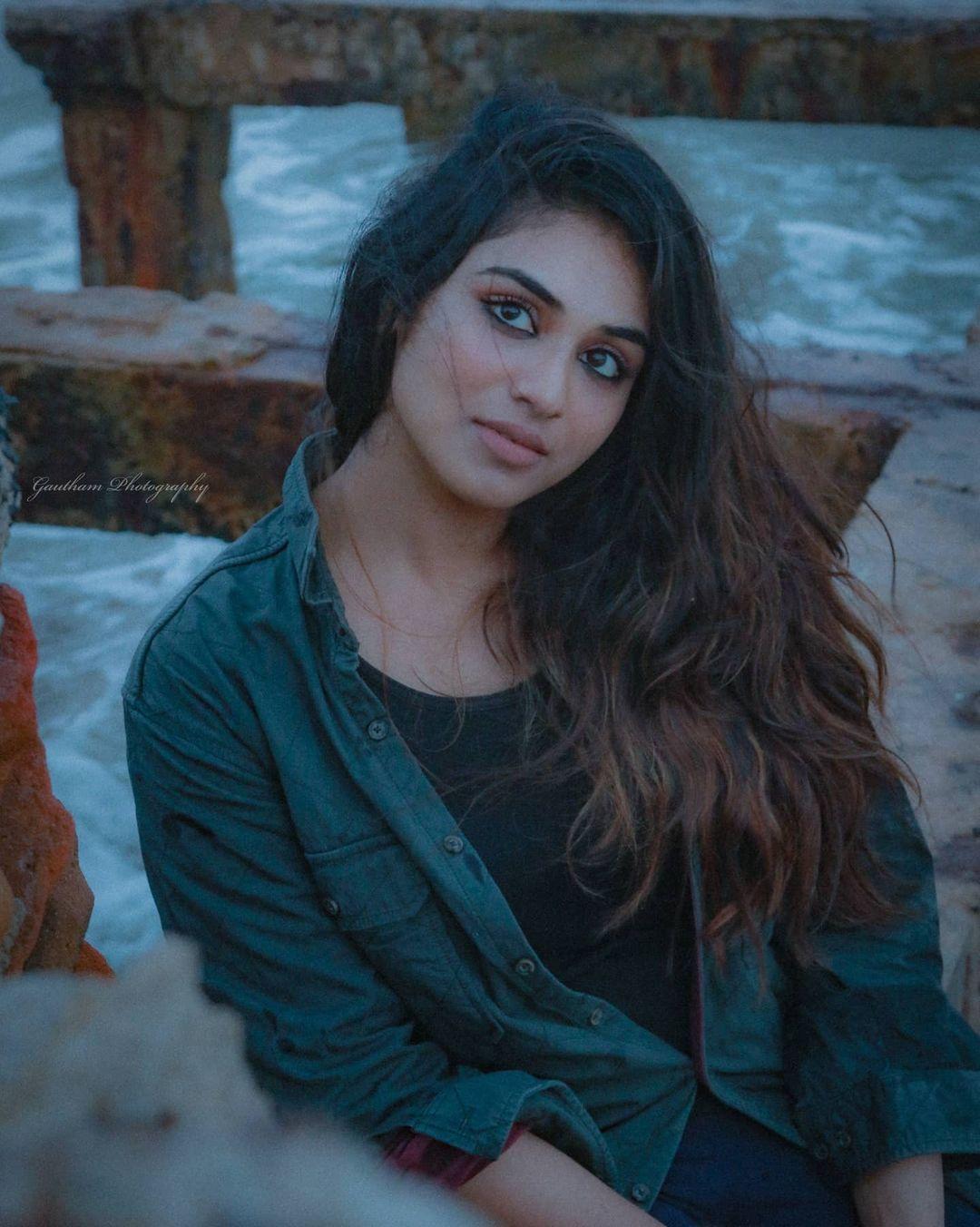 Indhuja Ravichandran Actress hd photo