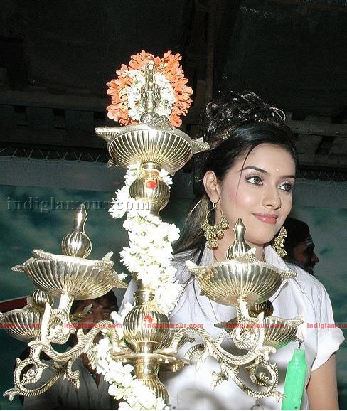 Asin Actress hd photo