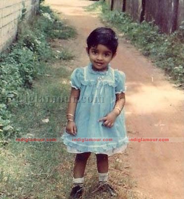 Asin Actress hd photo
