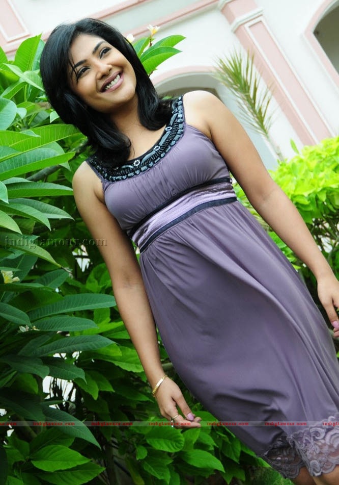 Kamalinee Mukherjee Actress hd photo