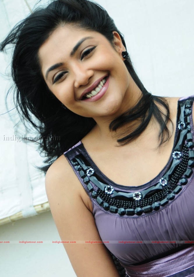 Kamalinee Mukherjee Actress hd photo