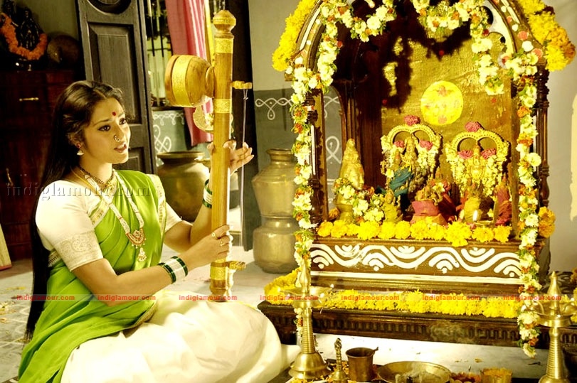 Meena Actress hd photo