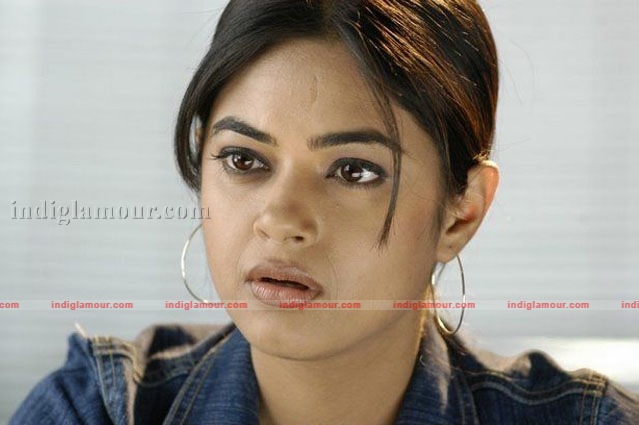 Meera Chopra Actress hd photo