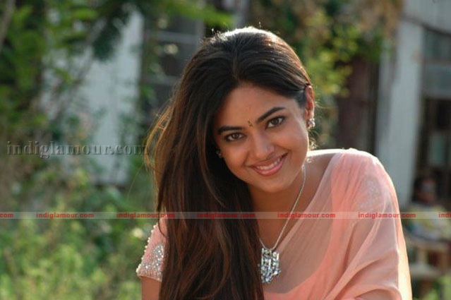 Meera Chopra Actress hd photo