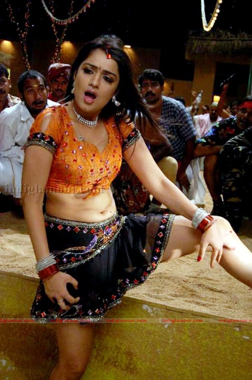 Nikitha Actress hd photo