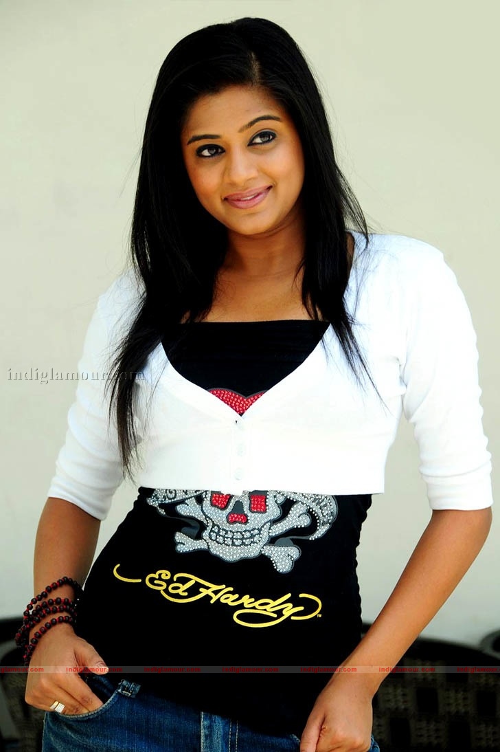 Priyamani Actress hd photo