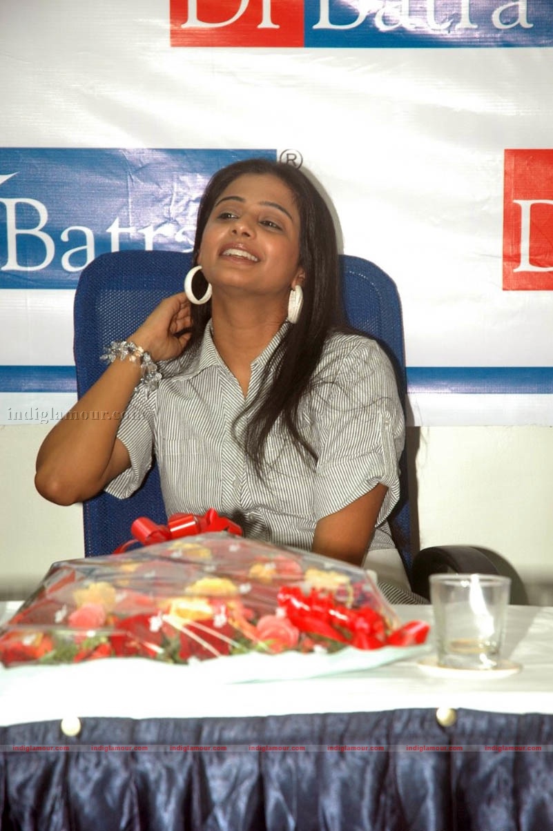 Priyamani Actress hd photo