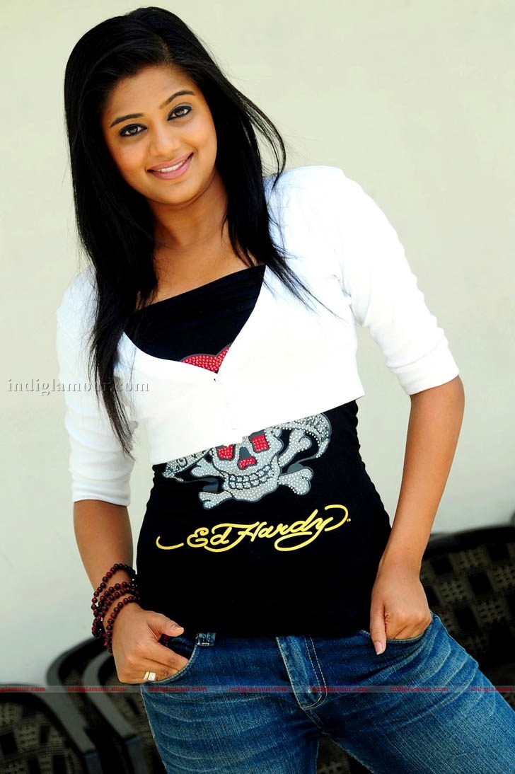 Priyamani Actress hd photo