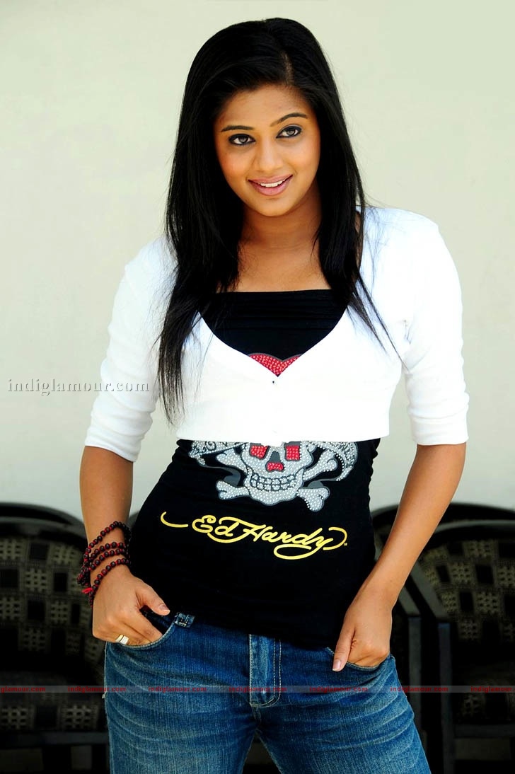 Priyamani Actress hd photo