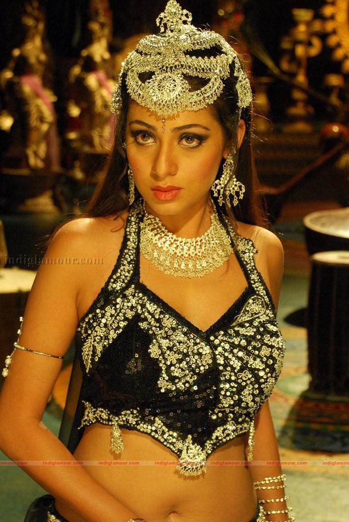 Sada Actress hd photo