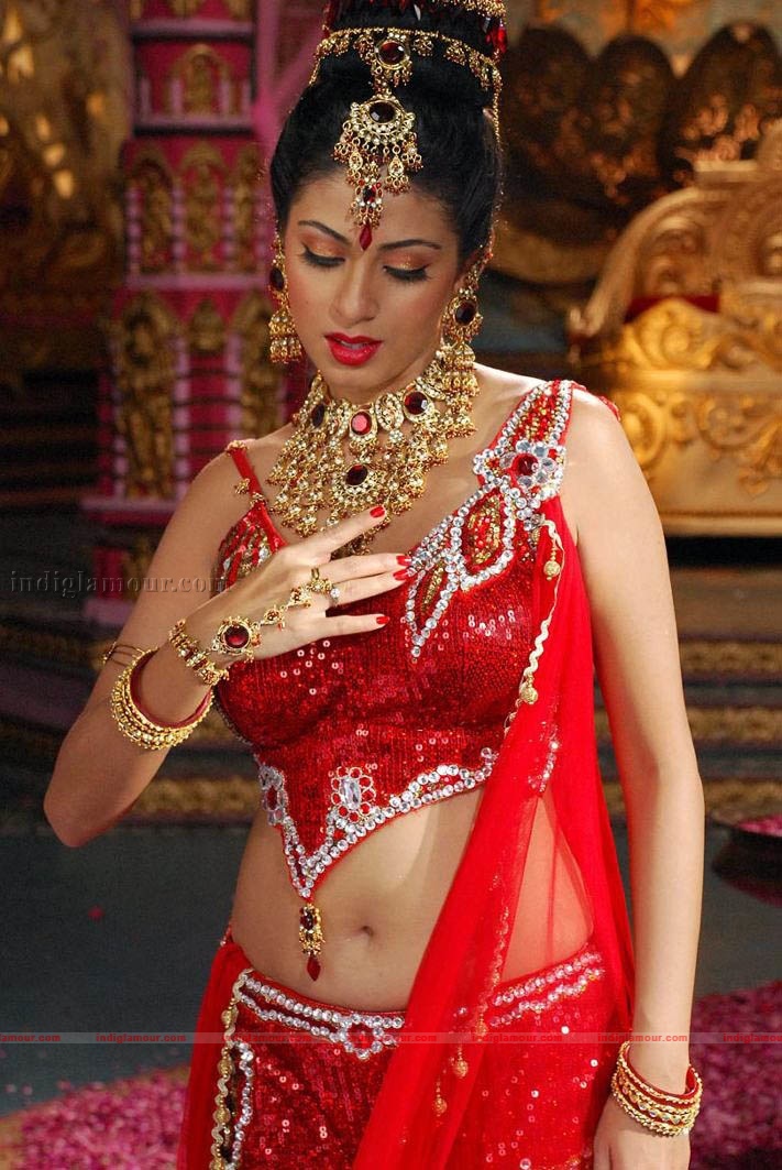 Sada Actress hd photo