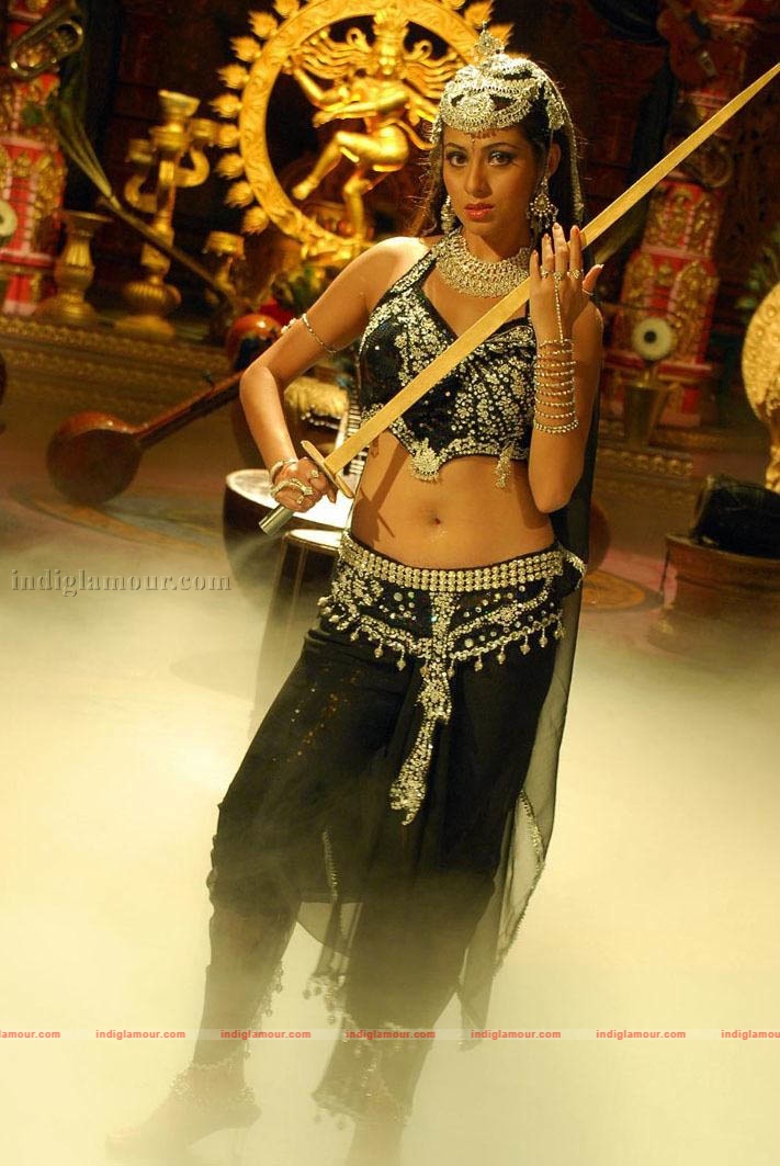 Sada Actress hd photo