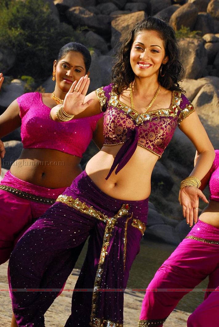 Sada Actress hd photo