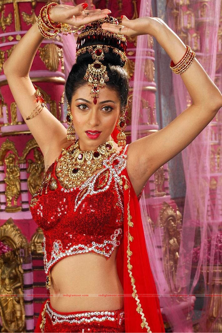 Sada Actress hd photo