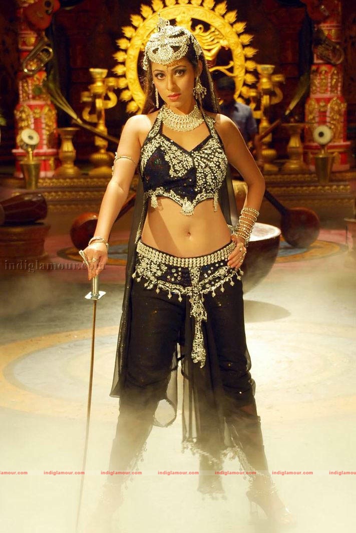 Sada Actress hd photo