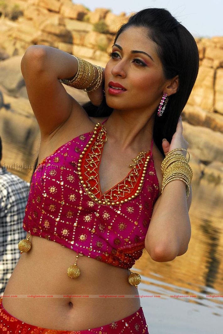 Sada Actress hd photo