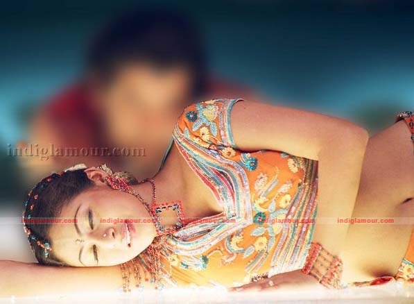 Sada Actress hd photo
