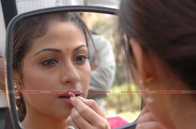 Sada Actress hd photo