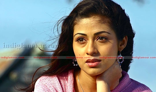 Sada Actress hd photo