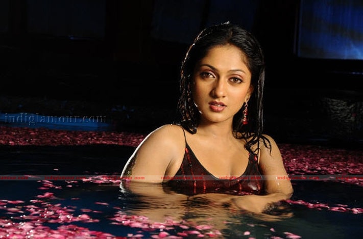 Sheela Actress hd photo
