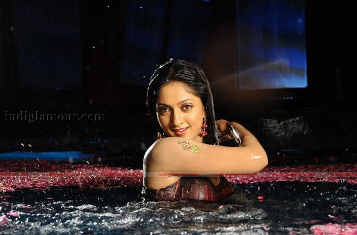 Sheela Actress hd photo