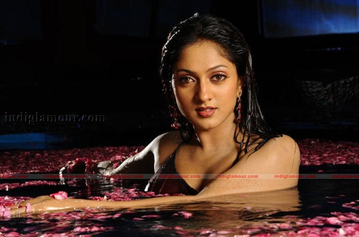 Sheela Actress hd photo