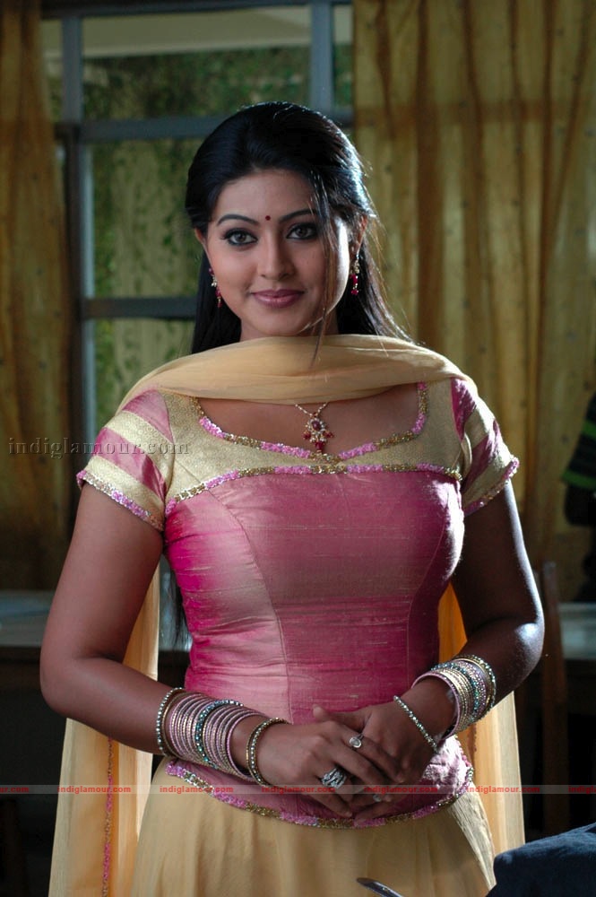 Sneha Actress hd photo