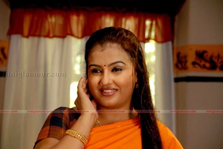 Sona Actress hd photo