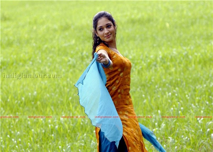 Tamanna Actress hd photo